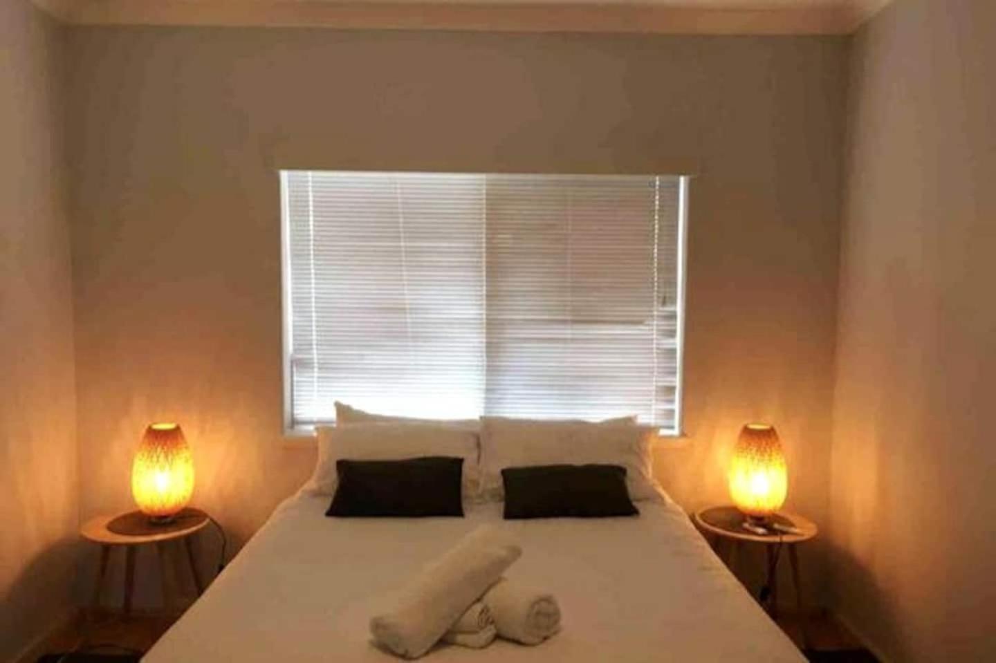 Acacia Holiday Or Business Stay - Quiet Location Perth Luaran gambar